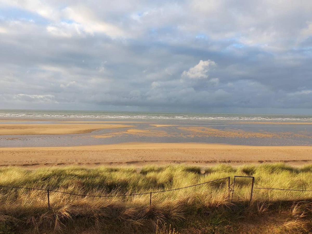 Beau Front De Mer Cosy Acces Direct Plage St Aubin Sur Mer Bernieres-sur-Mer Exterior photo